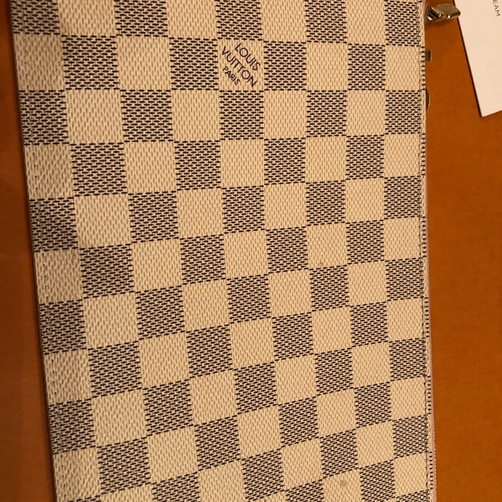 Louis Vuitton Pochette